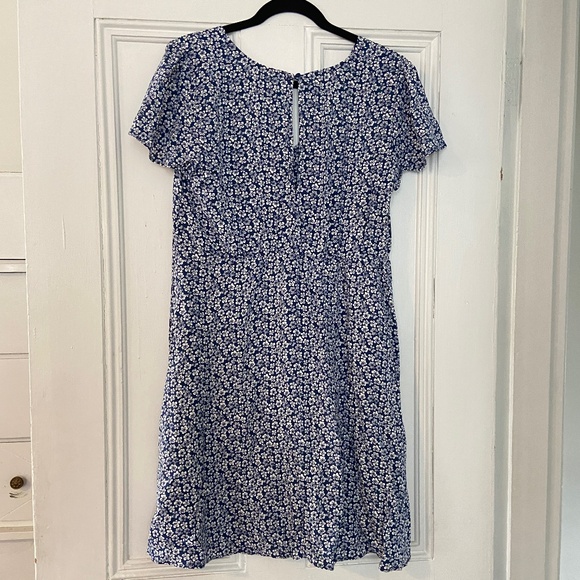 Sundress - Picture 2 of 5